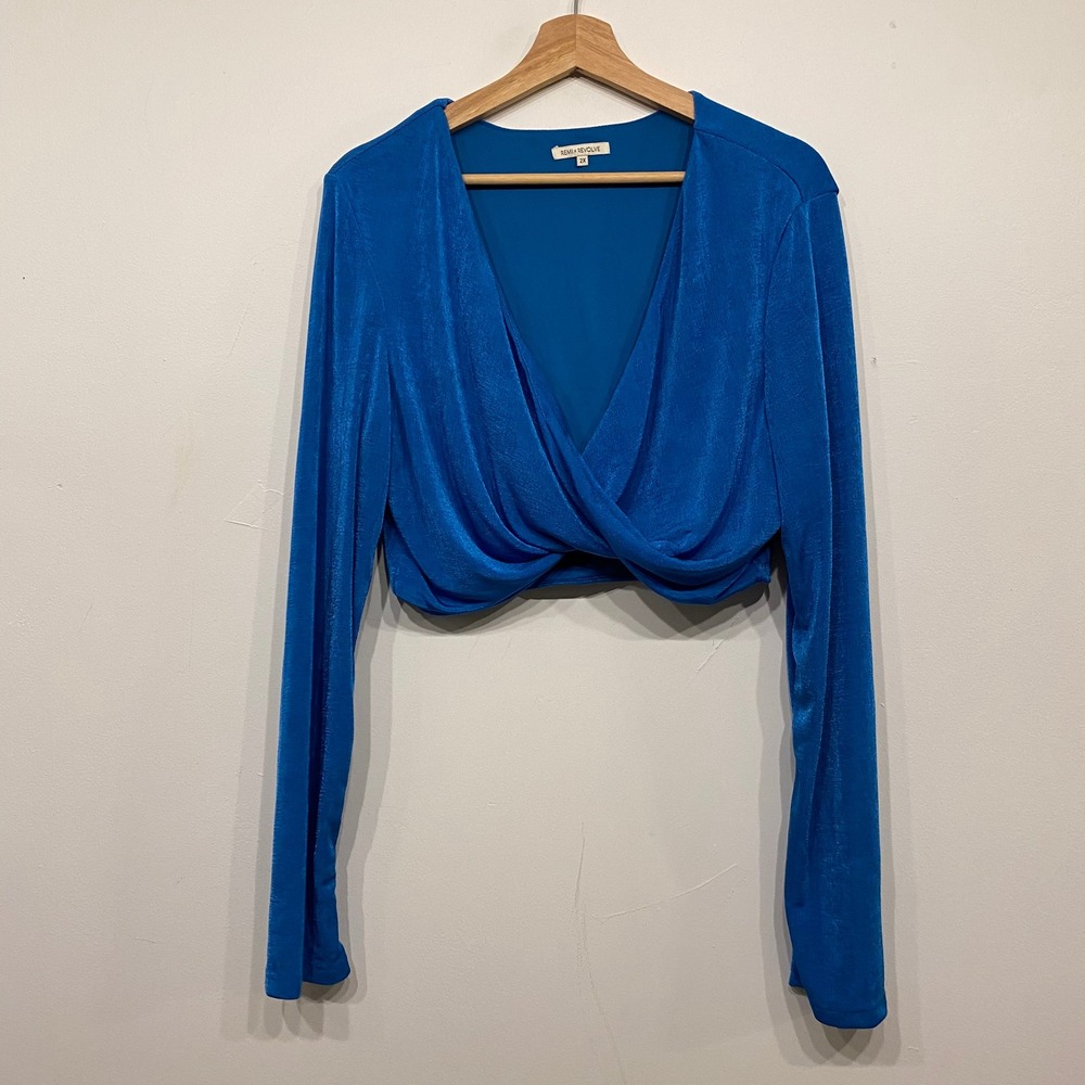 Remi x REVOLVE Blue Twist Front Long Sleeve Crop Top 2X Cobalt Shimmer V-Neck